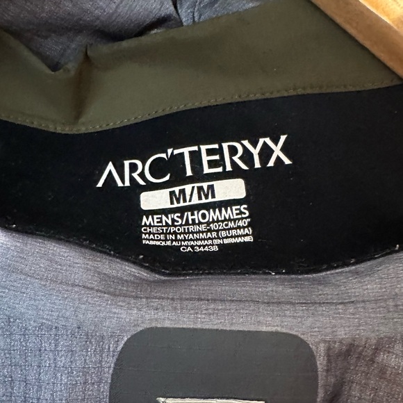 Arc’teryx Beta AR | Gortex Shell Rain Jacket | Men’s Medium | New Condition! - Picture 11 of 11